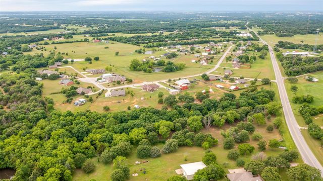 2700 E Fm 4, Cleburne, TX 76031