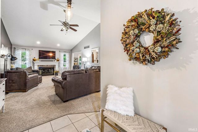 1435 Anchor Court, Mishawaka, IN 46544