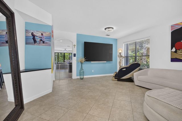 4577 Willow Run Way, Lake Worth, FL 33467