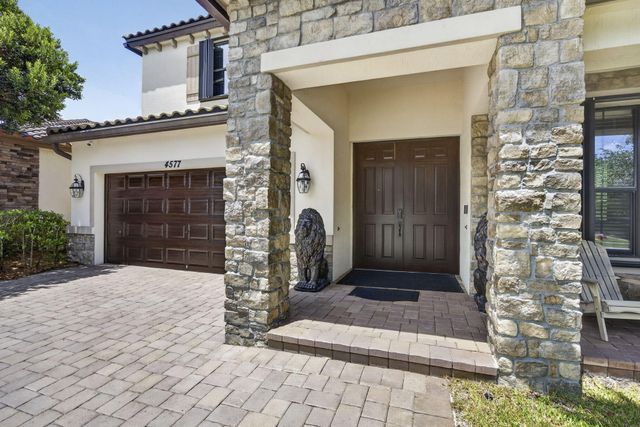 4577 Willow Run Way, Lake Worth, FL 33467