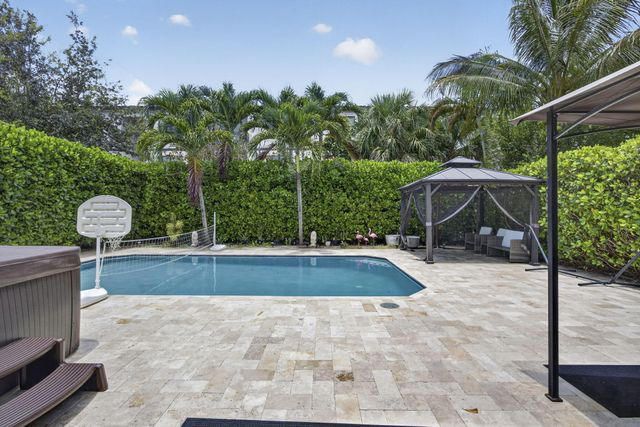 4577 Willow Run Way, Lake Worth, FL 33467