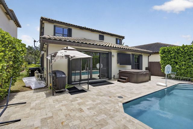 4577 Willow Run Way, Lake Worth, FL 33467