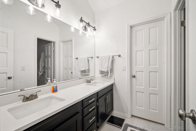 3735 E 64th Place, Tulsa, OK 74136