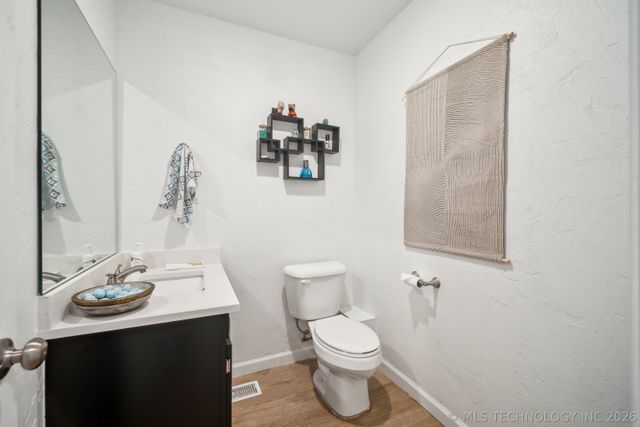 3735 E 64th Place, Tulsa, OK 74136