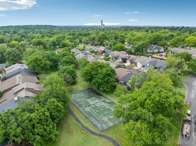 3735 E 64th Place, Tulsa, OK 74136