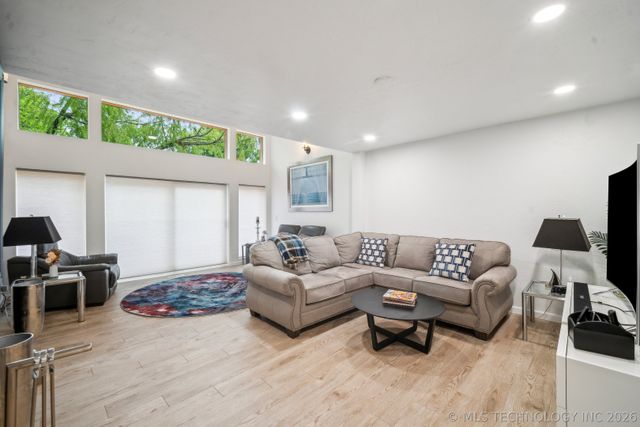 3735 E 64th Place, Tulsa, OK 74136