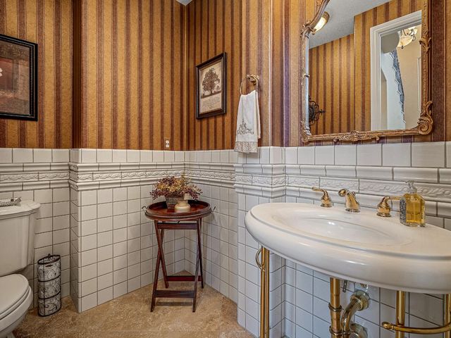 6085 Southerness Dr, El Dorado Hills, CA 95762