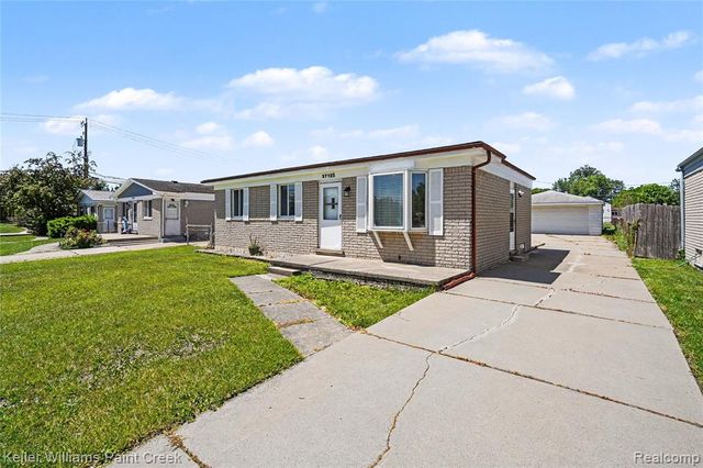 37125 Carpathia Boulevard, Sterling Heights, MI 48310