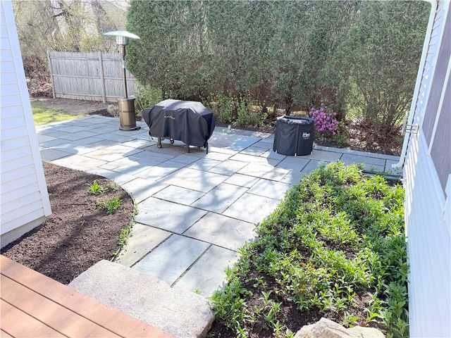 435 Allen Avenue, South Kingstown, RI 02879