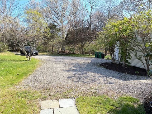 435 Allen Avenue, South Kingstown, RI 02879