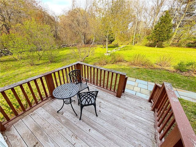 435 Allen Avenue, South Kingstown, RI 02879