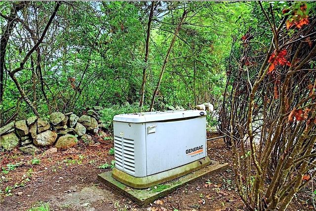 435 Allen Avenue, South Kingstown, RI 02879