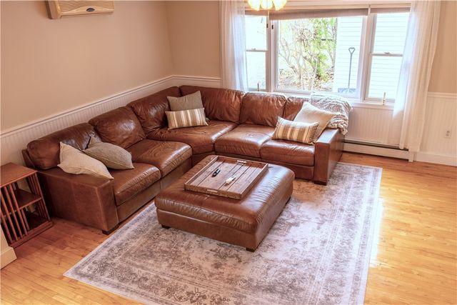 435 Allen Avenue, South Kingstown, RI 02879