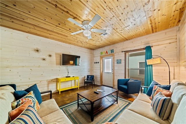 2120 S 11th St 602, Port Aransas, TX 78373