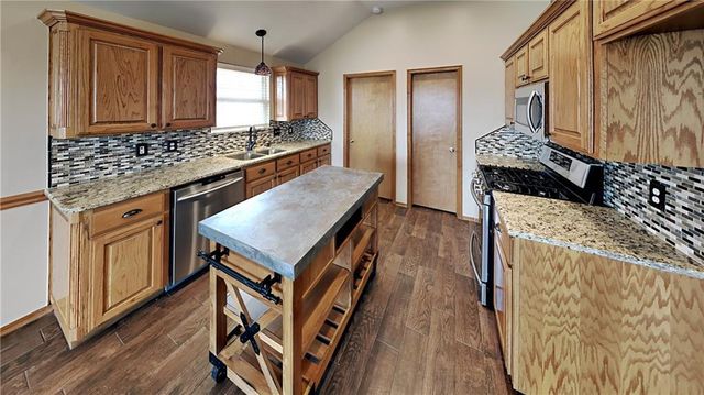 1420 SE 15th Street, Moore, OK 73160
