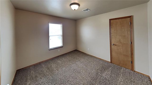 1420 SE 15th Street, Moore, OK 73160