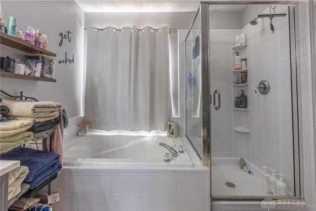 6553 Fountainhead Drive, Huber Heights, OH 45424