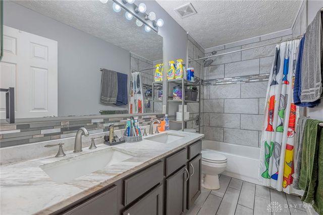 6553 Fountainhead Drive, Huber Heights, OH 45424