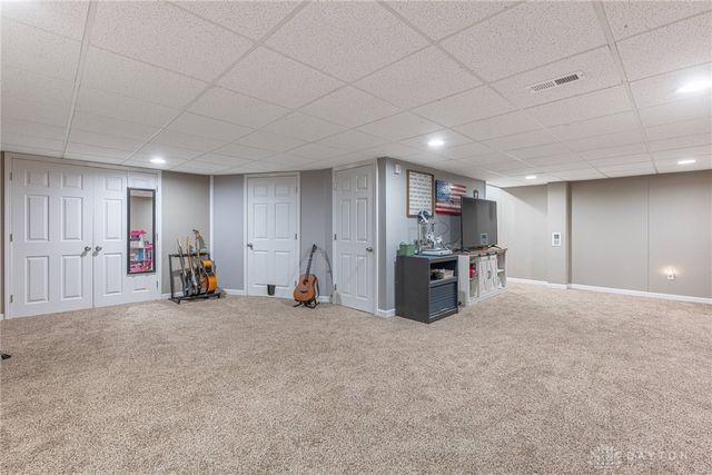 6553 Fountainhead Drive, Huber Heights, OH 45424