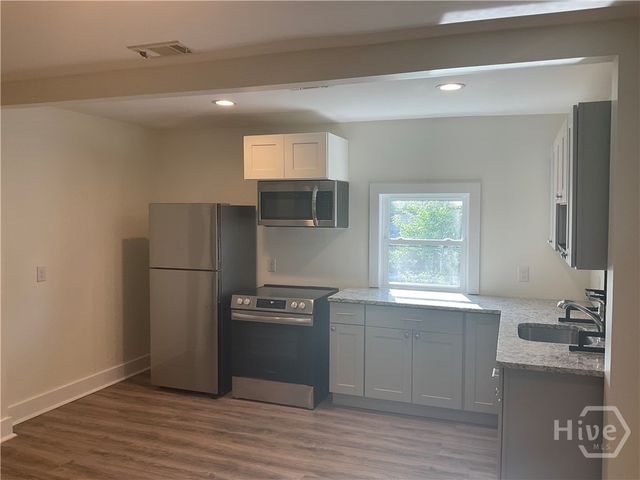 722 Waters Avenue B, Savannah, GA 31404
