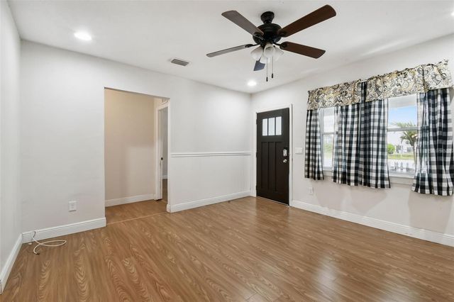 1610 N PIERCE STREET, Tampa, FL 33602