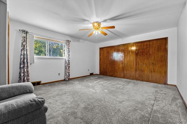 27957 Tavistock Trail, Southfield, MI 48034