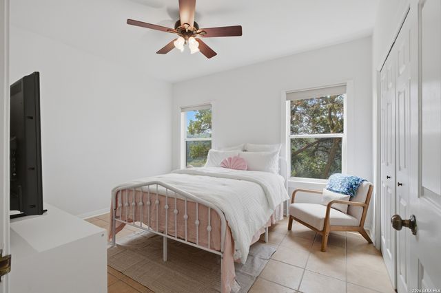 9846 Cash Mountain Rd, Helotes, TX 78023