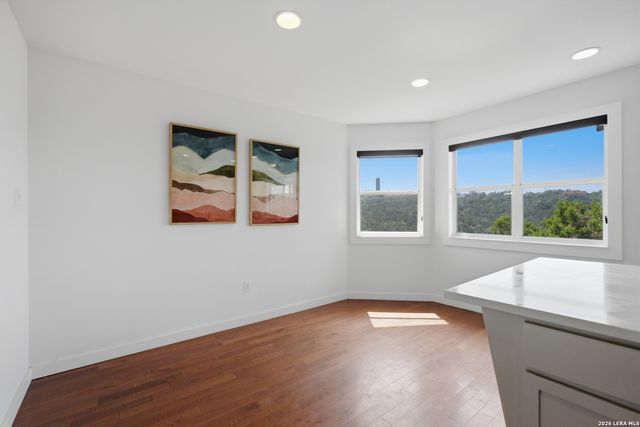 9846 Cash Mountain Rd, Helotes, TX 78023