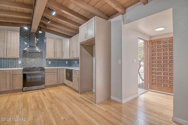 3910 E Calle De Jardin, Tucson, AZ 85711