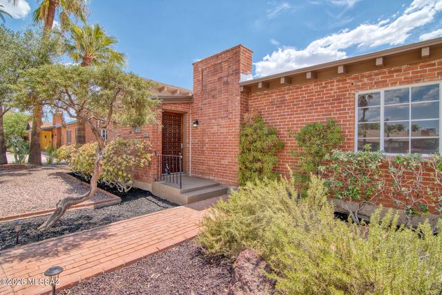 3910 E Calle De Jardin, Tucson, AZ 85711