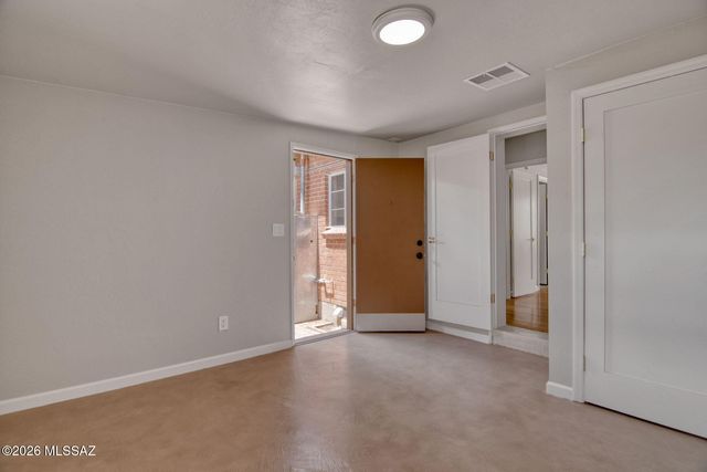 3910 E Calle De Jardin, Tucson, AZ 85711