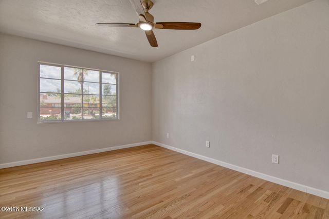 3910 E Calle De Jardin, Tucson, AZ 85711