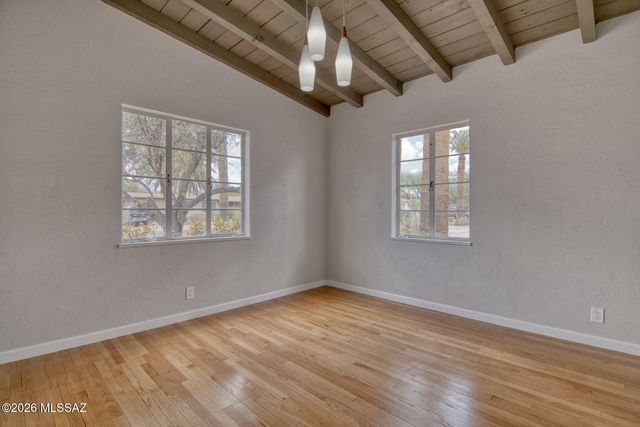 3910 E Calle De Jardin, Tucson, AZ 85711