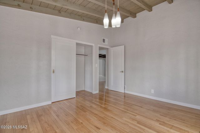 3910 E Calle De Jardin, Tucson, AZ 85711