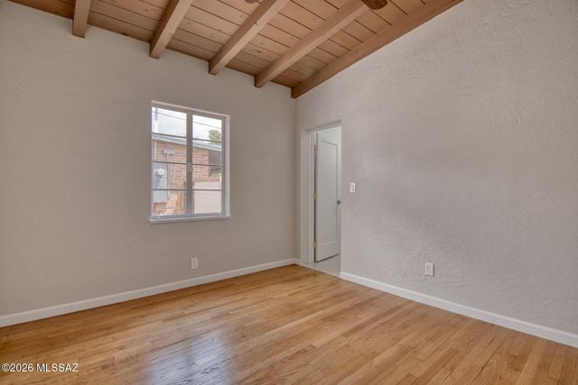 3910 E Calle De Jardin, Tucson, AZ 85711