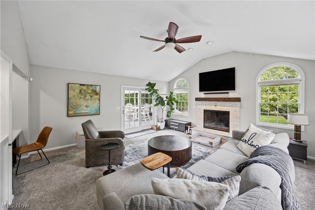 163 Sunset Drive, Hudson, OH 44236