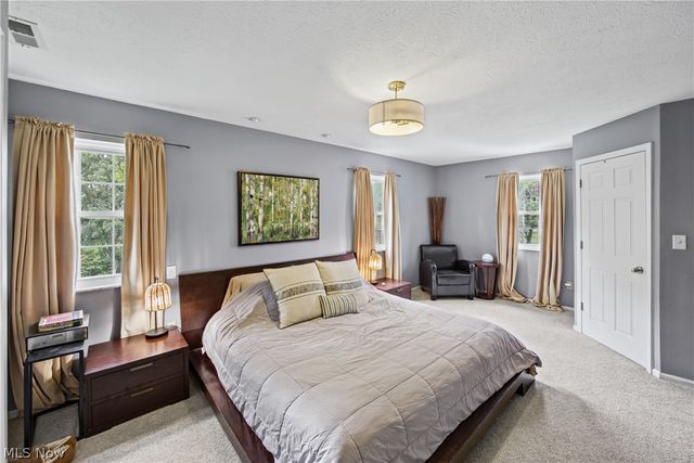 163 Sunset Drive, Hudson, OH 44236
