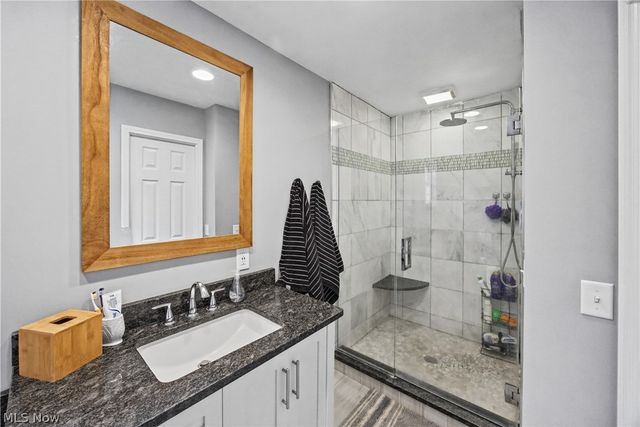 163 Sunset Drive, Hudson, OH 44236