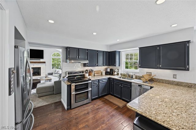 163 Sunset Drive, Hudson, OH 44236
