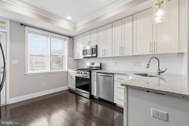 322 S CLINTON ST, Baltimore, MD 21224