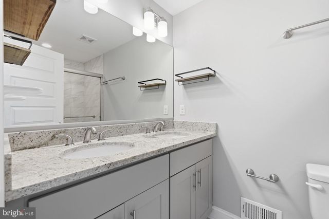 322 S CLINTON ST, Baltimore, MD 21224