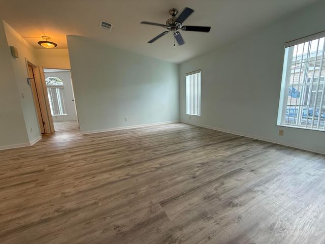 294 Kingfisher Avenue, Fort Pierce, FL 34982