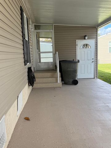294 Kingfisher Avenue, Fort Pierce, FL 34982