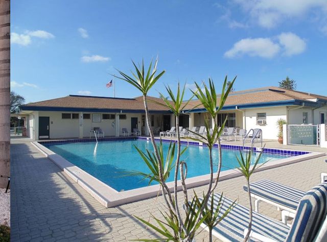 294 Kingfisher Avenue, Fort Pierce, FL 34982
