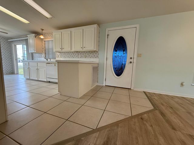 294 Kingfisher Avenue, Fort Pierce, FL 34982