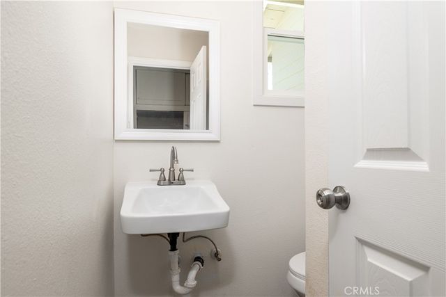 331 N Thompson, Hemet, CA 92543