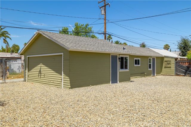 331 N Thompson, Hemet, CA 92543