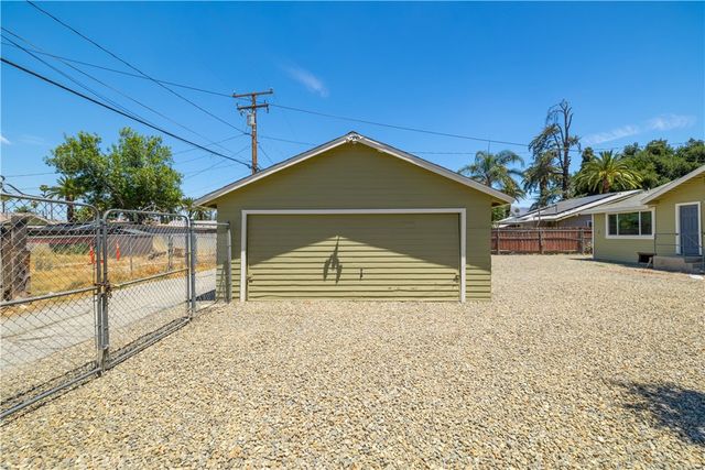 331 N Thompson, Hemet, CA 92543