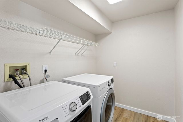 20809 33rd Avenue W, Lynnwood, WA 98036