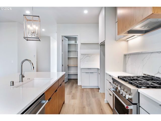 10723 Se 13TH Cir, Vancouver, WA 98664